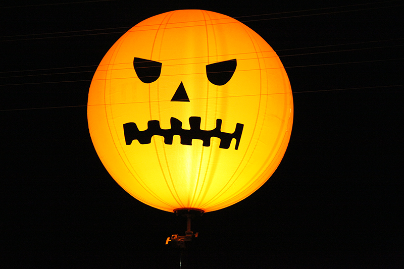 LaBambaWeen_LaBamba_Miromar_Halloween_Party_Jack-O-Lantern_LightingBalloon_Orange_estero_FGCU